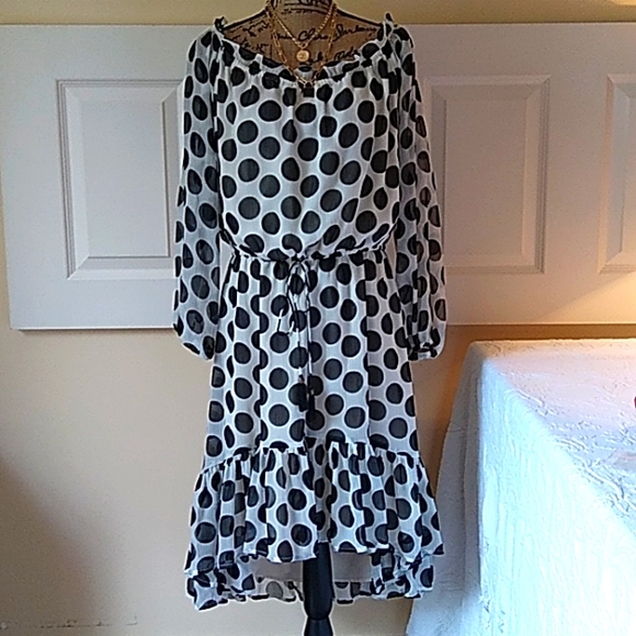 Boston Proper Dresses & Skirts - ⬇️Boston Proper Dress & Necklace